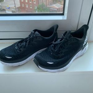 Hoka Clifton 8